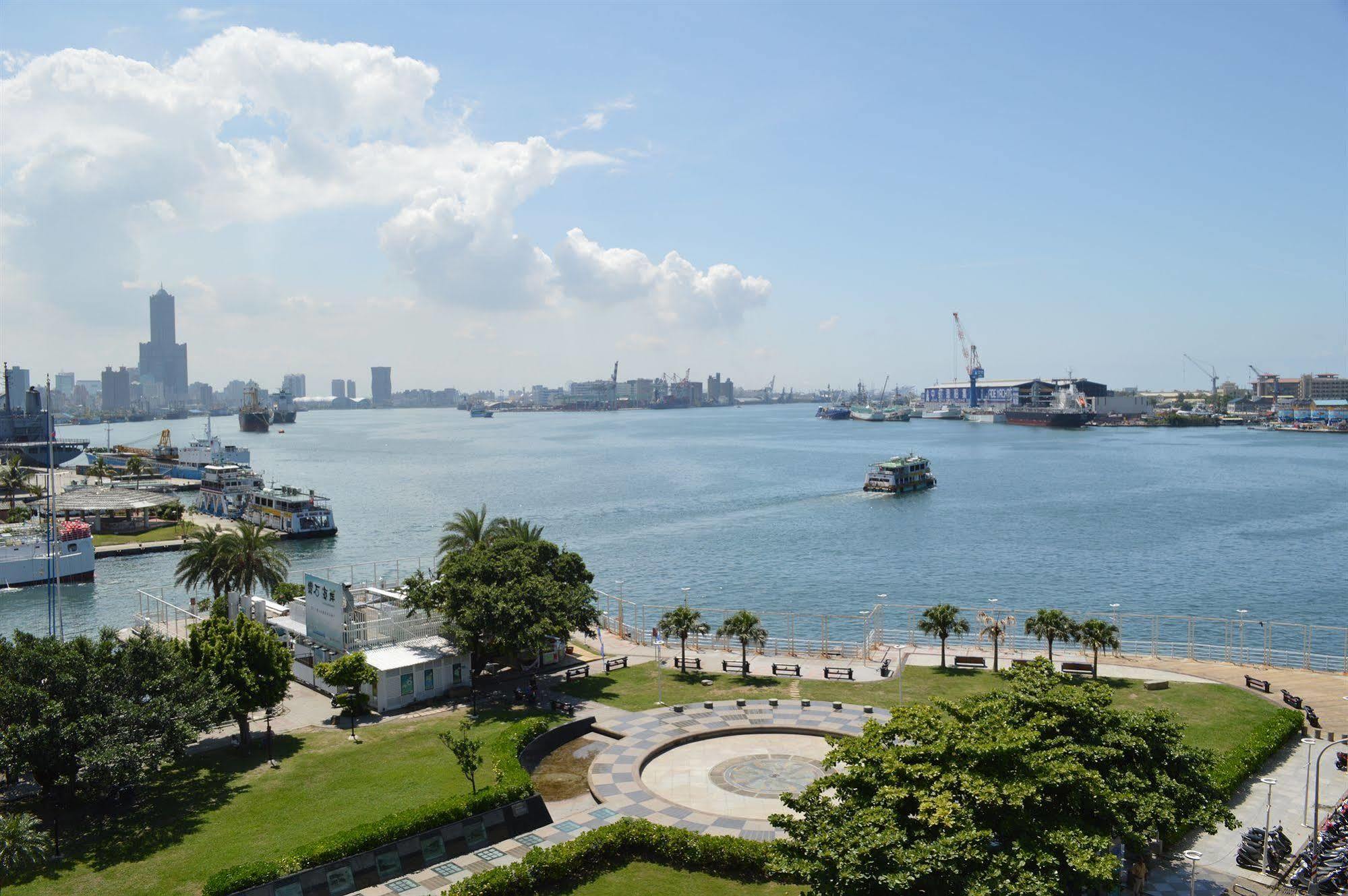 Watermark Hotel - Sizihwan Kaohsiung Bagian luar foto