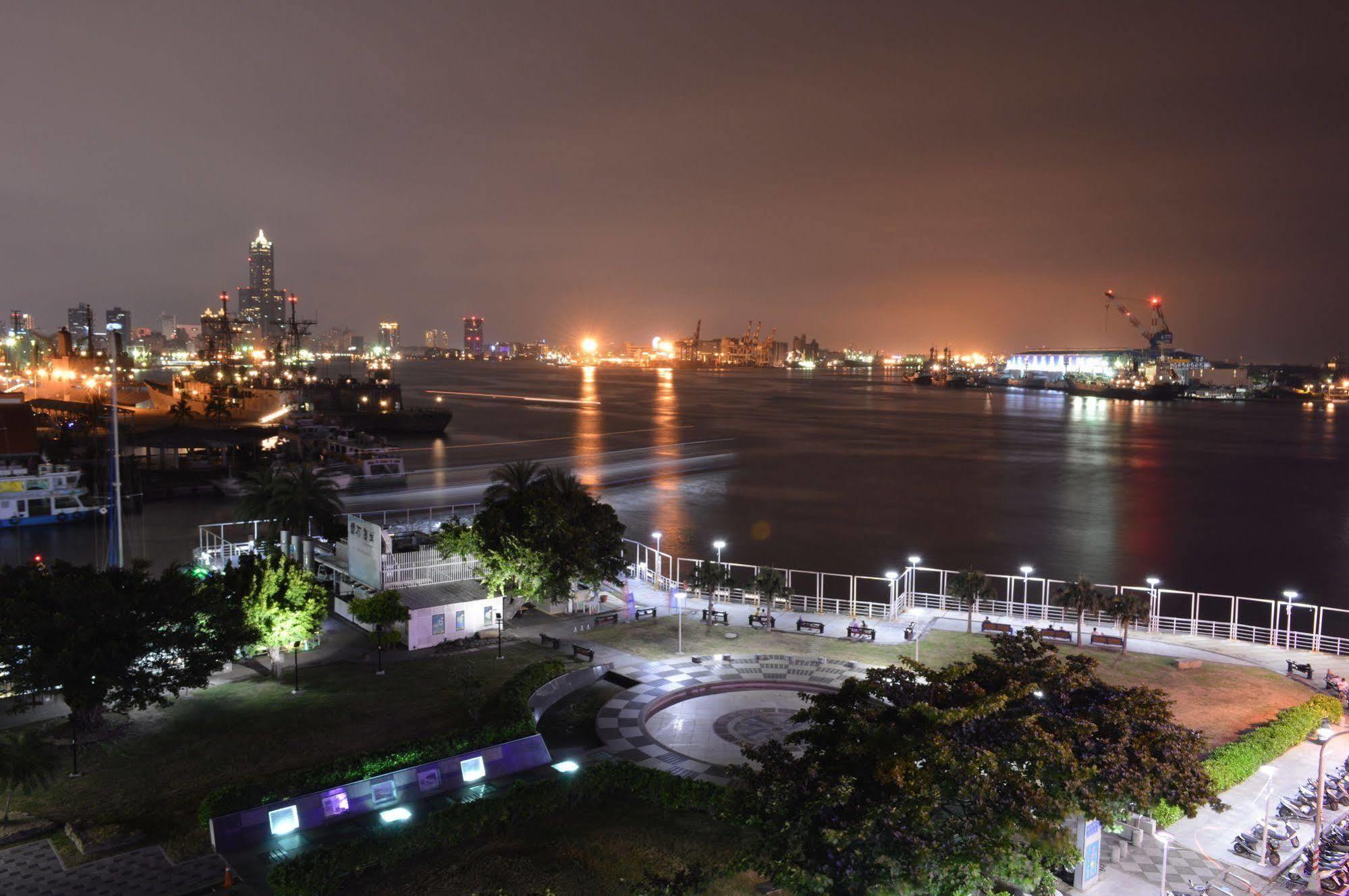 Watermark Hotel - Sizihwan Kaohsiung Bagian luar foto