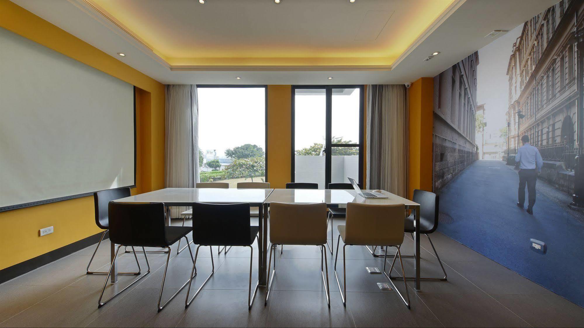 Watermark Hotel - Sizihwan Kaohsiung Bagian luar foto